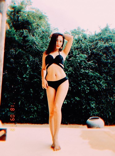'Con dâu' Bảo Thanh khoe dáng nuột nà với bikini ảnh 4