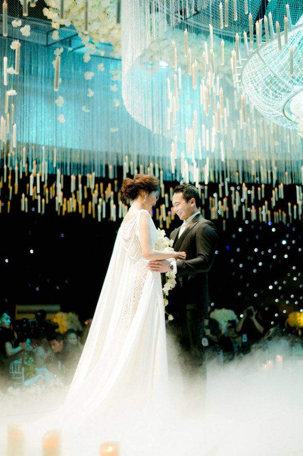 Nhìn lại những khoảnh khắc tình tứ của vợ chồng Lan Khuê trong lễ cưới ảnh 5