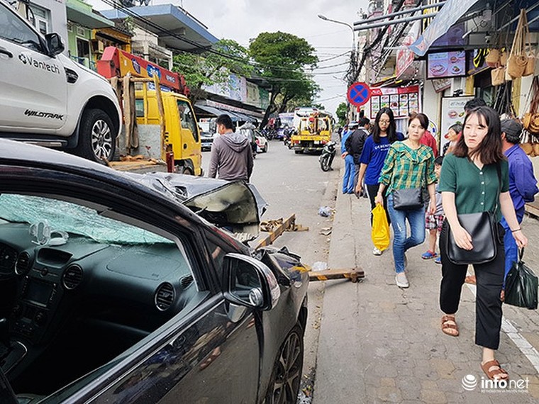 Đà Nẵng: Du khách nước ngoài kinh hãi với cú lùi 'xe điên' như phim Hollywood! ảnh 2