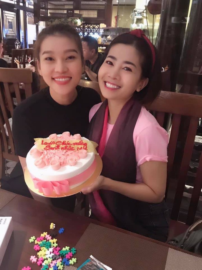 Mai Phương hạnh phúc đón sinh nhật tuổi 34 bên gia đình và con gái ảnh 3