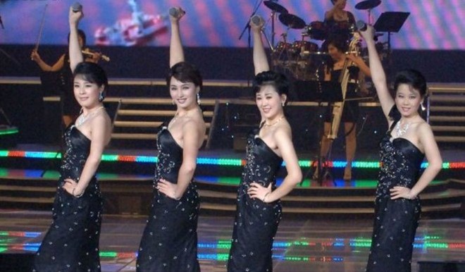 Triều Tiên – Đất nước bí ẩn cấm mặc trang phục lòe loẹt và quần jean xanh ảnh 3