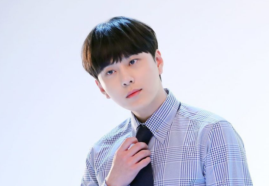 Yong Junhyung (Hightlight) và Choi Joong Hoon (F.T. Island) tuyên bố rời nhóm, giải nghệ vì bê bối Seungri ảnh 1