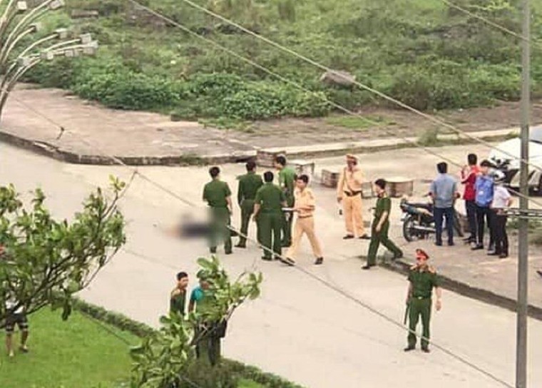 Mâu thuẫn tình cảm, cô gái bị đâm tử vong tại chỗ ảnh 1