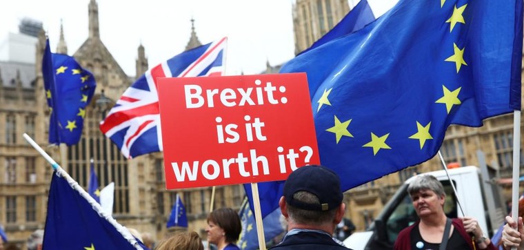 Brexit: Thỏa thuận của Theresa May có thể khiến Vương quốc Anh thâm hụt £100 tỷ mỗi năm ảnh 2