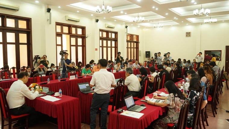 CIEM: Hội thảo Nghiên cứu các vấn đề về giới trong di cư trong nước và tái cơ cấu kinh tế ở Việt Nam ảnh 2