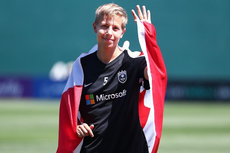 Những gương mặt đầu tiên đại diện cho cộng đồng người chuyển giới tại Thế vận hội Olympic ảnh 1