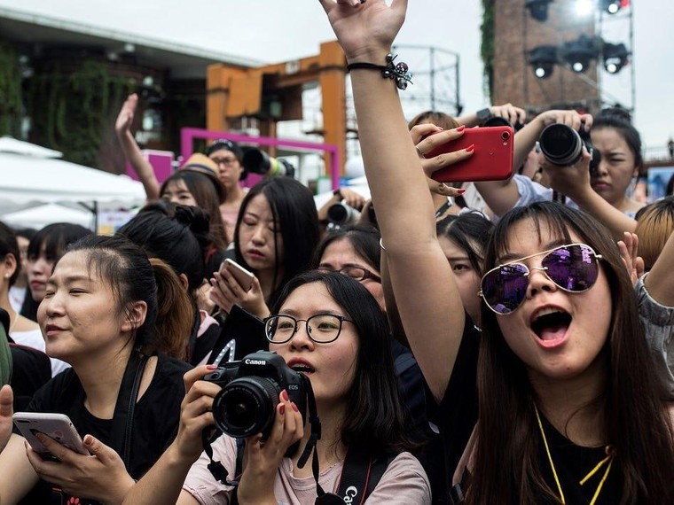 14 nền tảng nội dung Trung Quốc cam kết 'tự kỷ luật' khi chính phủ 'dọn dẹp' văn hóa hâm mộ độc hại ảnh 1