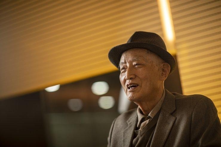 Tranh của danh họa Kim Whanki được tìm thấy trên một chiếc đĩa đất ảnh 2