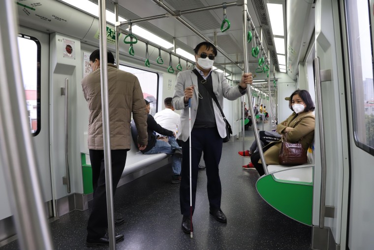 Khảo sát tập huấn cho người mù sử dụng tuyến đường sắt Cát Linh - Hà Đông ảnh 5