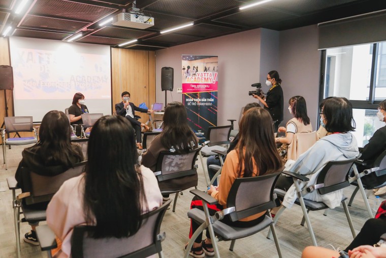 Trở thành nghệ sĩ thần tượng tại Việt Nam, khó nhưng nhiều tiềm năng ảnh 6