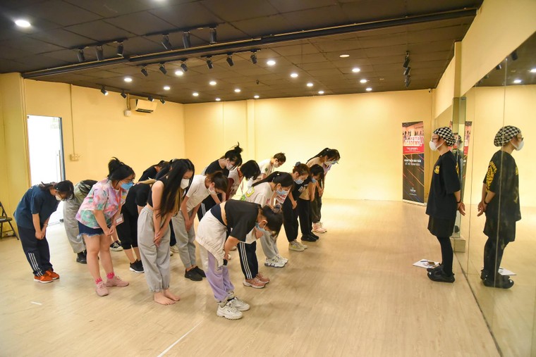 Trở thành nghệ sĩ thần tượng tại Việt Nam, khó nhưng nhiều tiềm năng ảnh 2