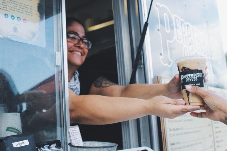 Những quán cà phê ngôn ngữ ký hiệu vòng quanh thế giới ảnh 9