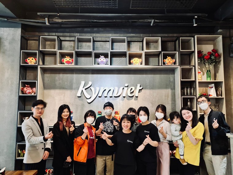 Đến quán cà phê KymViet học Ngôn ngữ Ký hiệu ảnh 8