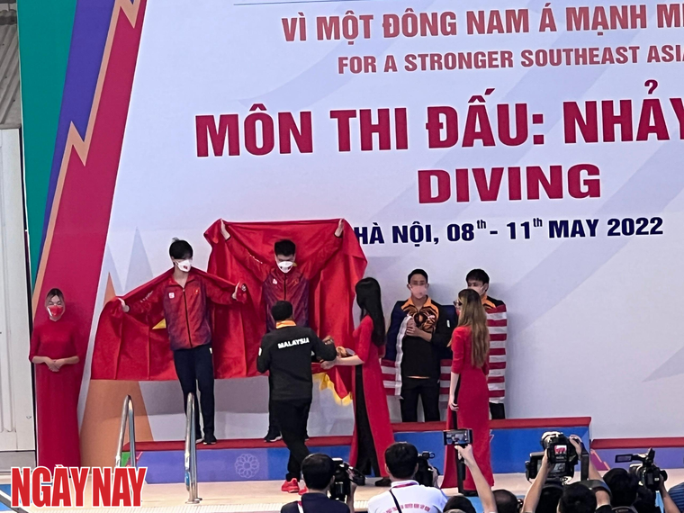 Những tấm huy chương vàng đầu tiên tại SEA Games 31 gọi tên Malaysia ảnh 9