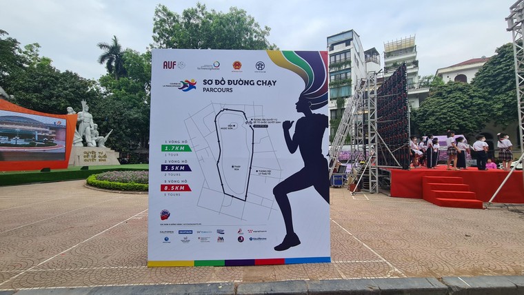 Giải chạy Pháp ngữ 'Elle peut' trước giờ chính thức khởi tranh ảnh 1