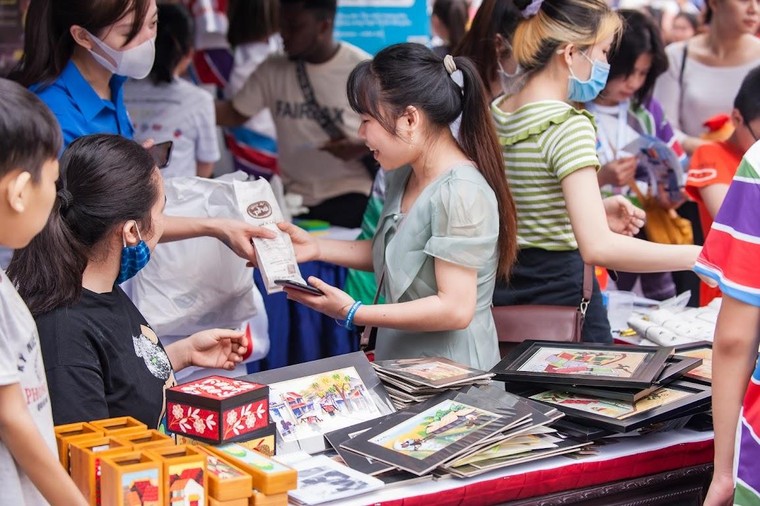 Hơn 1500 vận động viên tại Thủ đô tham gia giải chạy Pháp ngữ 2022 ảnh 21