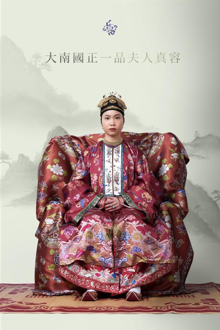 Diễu hành Việt cổ phục 'Bách hoa bộ hành' quanh hồ Gươm, Hà Nội ảnh 6