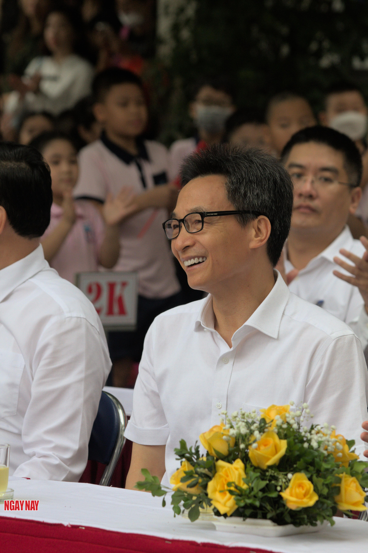 Tiểu học Trung Tự hân hoan đón chào năm học mới cùng Phó Thủ tướng Vũ Đức Đam ảnh 8