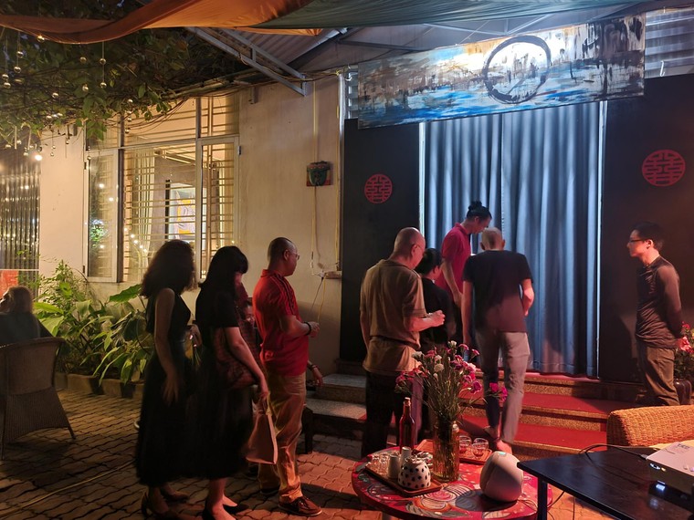 Họa sĩ Trương Thúy Anh và 'CƯỚI' ảnh 4