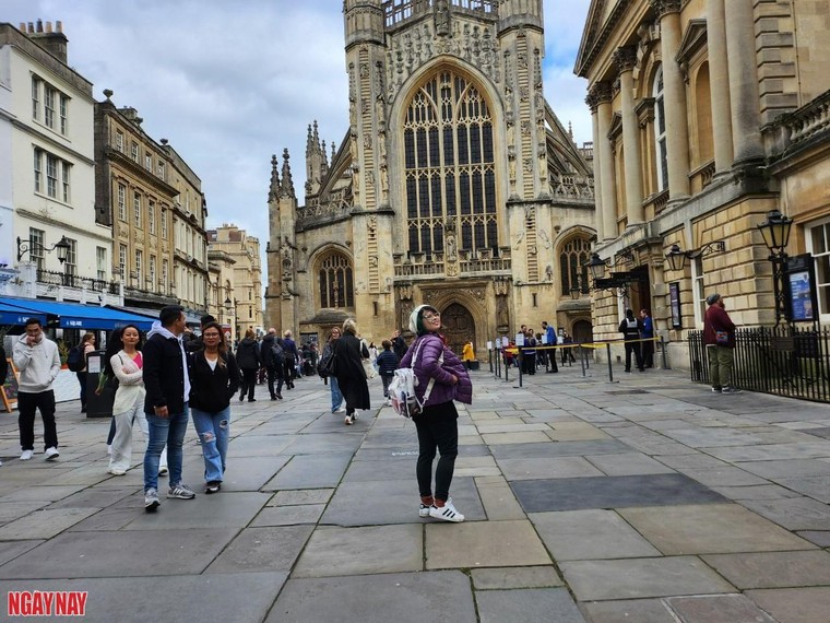 Vẻ cổ kính mộng mơ của Bath, thành phố di sản thế giới tại Anh quốc ảnh 2