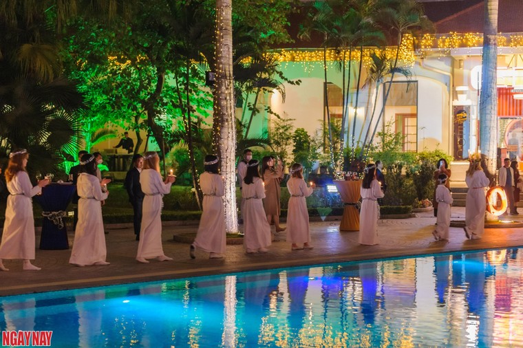 Những ngọn nến lung linh trong Lễ kính Thánh Lucia ảnh 4