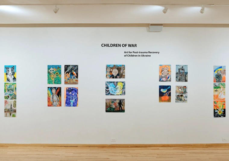 Xe tăng và gấu Teddy: Những bức vẽ của trẻ em Ukraine về cuộc chiến ảnh 5