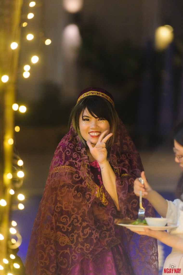 Rực rỡ Lễ hội mùa xuân Norvuz tại Hà Nội ảnh 12