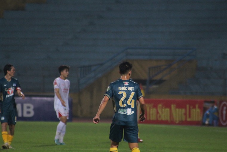 Cơn mưa bàn thắng tại sân vận động Hàng Đẫy ảnh 7