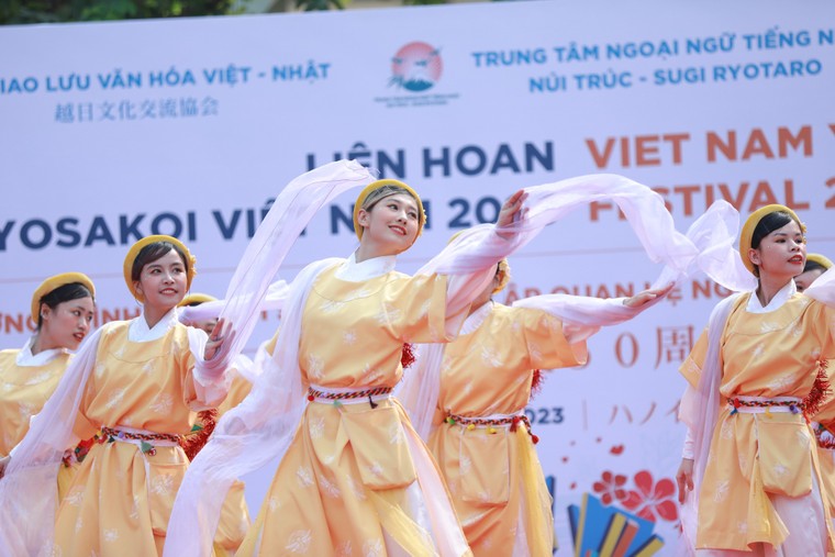 Hồn Việt thể hiện qua điệu múa Yosakoi của xứ sở Phù Tang ảnh 11