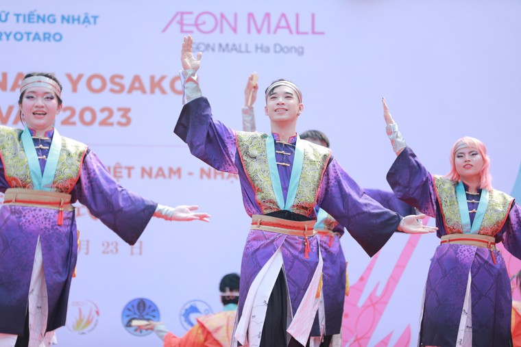 Hồn Việt thể hiện qua điệu múa Yosakoi của xứ sở Phù Tang ảnh 8