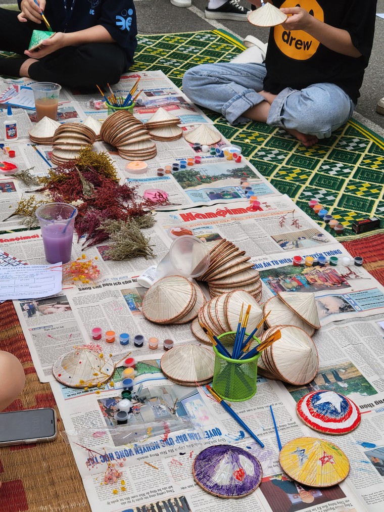 Đặt chân lên chuyến "Phiêu lưu văn hóa" cùng E-Fiesta tại trường Đại học Kinh tế quốc dân ảnh 5