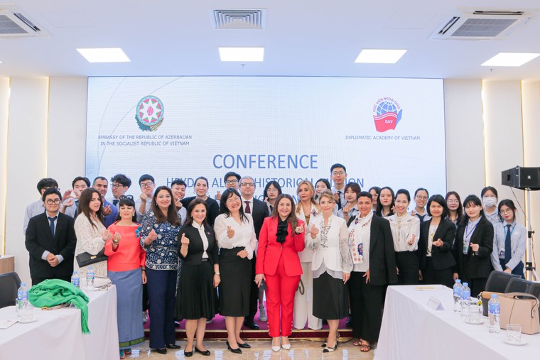 Di sản của cố Tổng thống Azerbaijan Heydar Aliyev đối với quan hệ hữu nghị Việt Nam - Azerbaijan ảnh 6