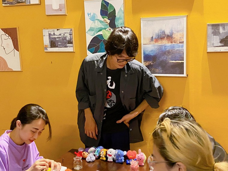 Nghệ thuật từ những sợi len ảnh 7