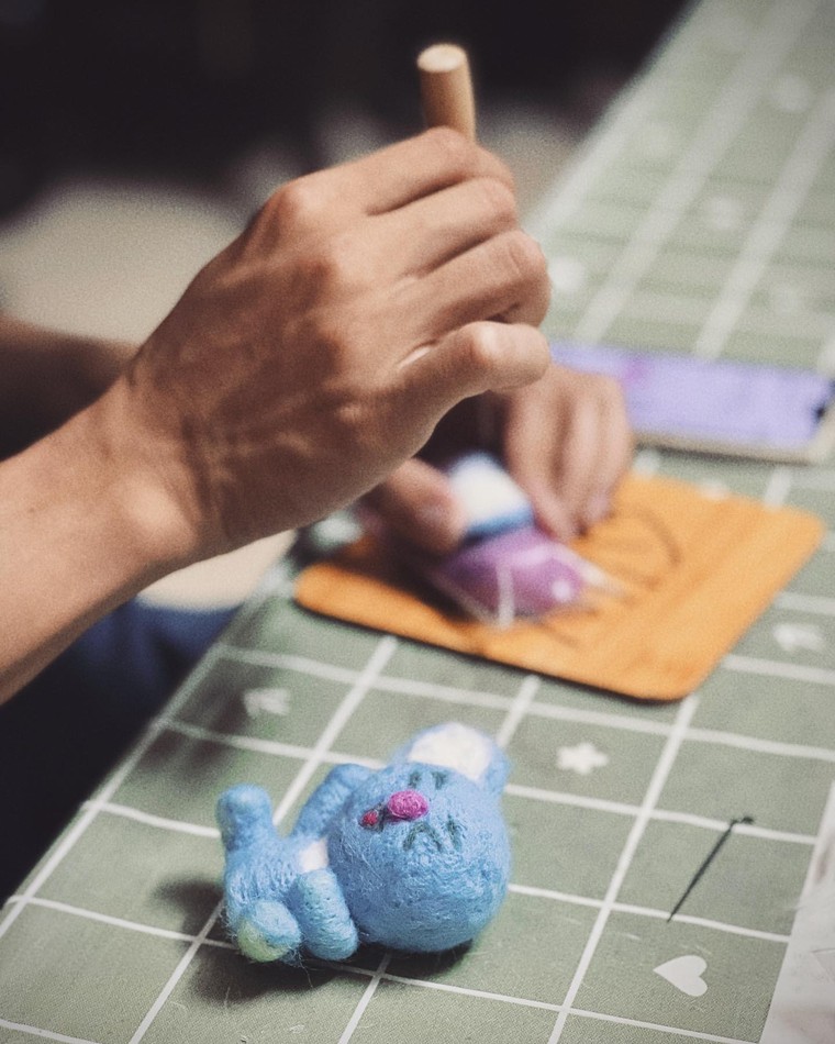 Nghệ thuật từ những sợi len ảnh 1