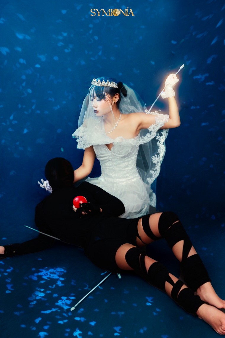 Bộ ảnh về những góc khuất trong bản ngã của con người của sinh viên Học viện Báo chí và Tuyên truyền ảnh 3