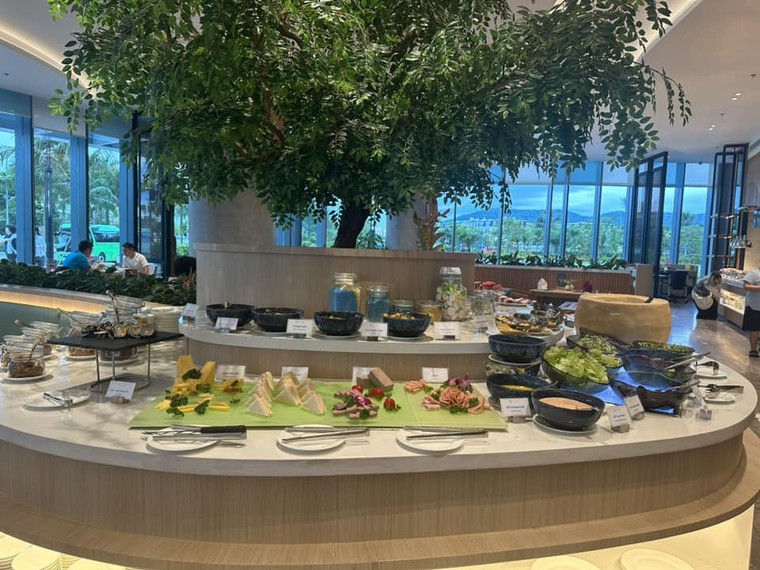 Ấn tượng À la Carte: "Kỳ quan nhân tạo" cao nhất Vịnh Hạ Long ảnh 12