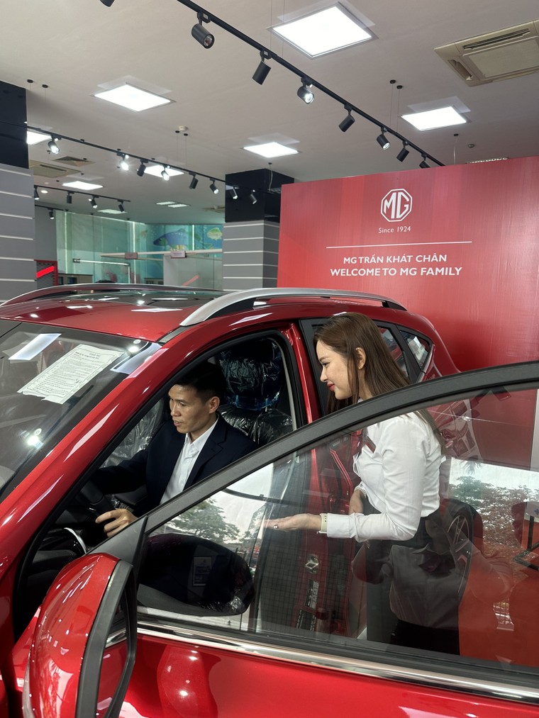 Hướng tới kỷ niệm 100 năm thành lập: Chương trình tri ân đặc biệt của đại lý ô tô MG Trần Khát Chân ảnh 2