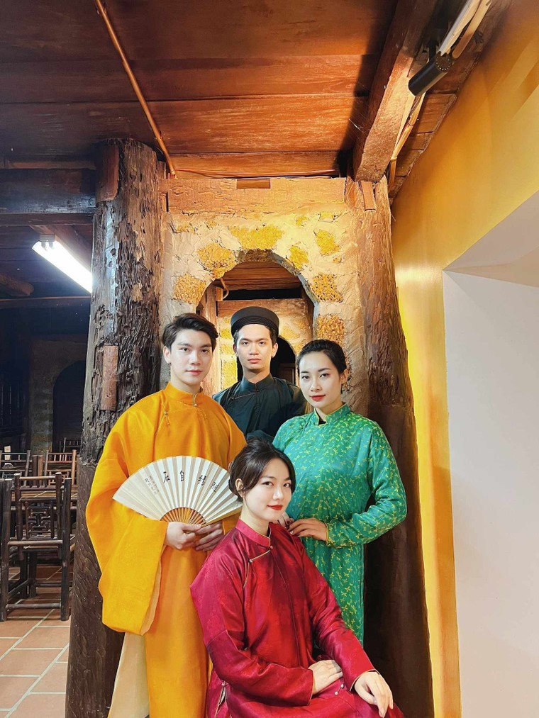 Xu hướng diện Việt cổ phục vào dịp Tết Nguyên đán 2024 ảnh 2