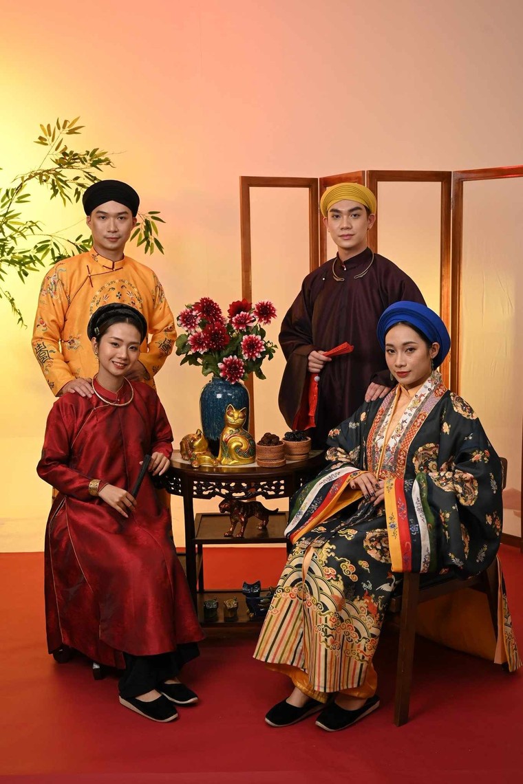 Xu hướng diện Việt cổ phục vào dịp Tết Nguyên đán 2024 ảnh 1