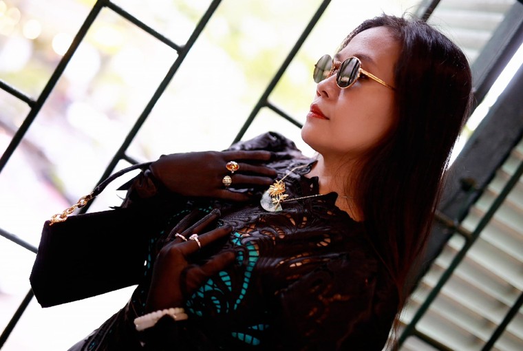 Workshop "Thiều Hoa" tiết lộ bí quyết làm mới áo dài chơi Tết ảnh 7