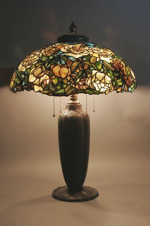 Nghệ nhân Joseph Porcelli và các tác phẩm đèn kính màu độc đáo ảnh 8