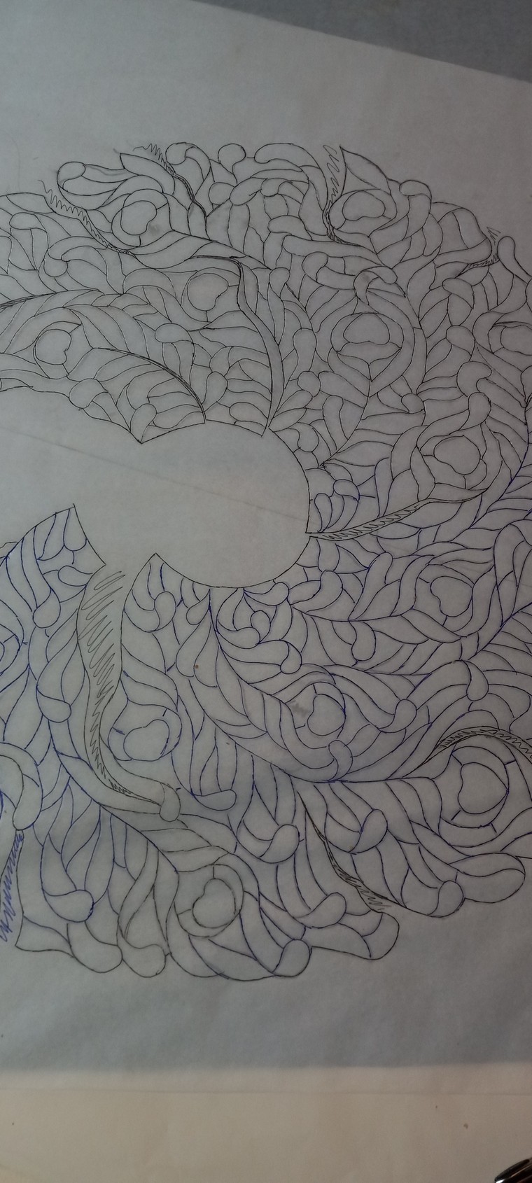 Tìm hiểu quy trình cho ra đời những chao đèn kính màu cùng nghệ nhân John Poncho ảnh 5