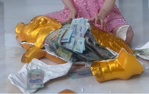 Giới trẻ Việt đua nhau nuôi heo đất và heo mini tích vàng ảnh 2