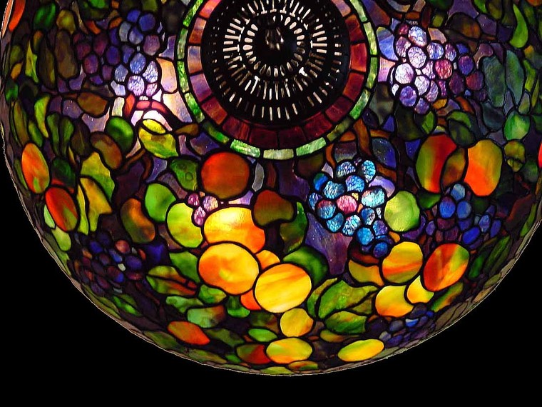 Louis Comfort Tiffany và cơ duyên với Nghệ Thuật Thủy Tinh ảnh 1