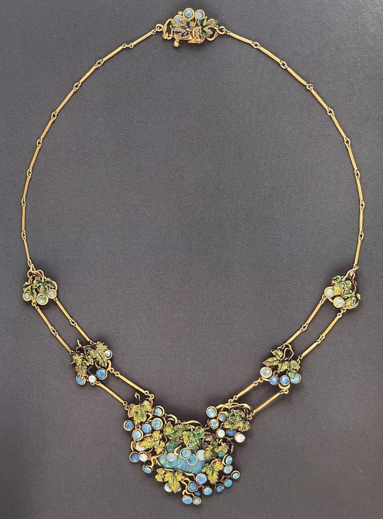 Sự tinh xảo trong các món trang sức của Louis Comfort Tiffany ảnh 1