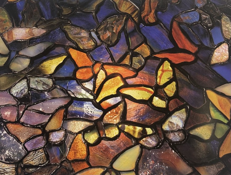 Những cánh bướm kiều diễm trên đèn kính màu Tiffany ảnh 4