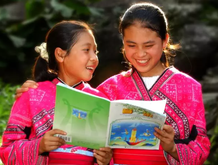 Ảnh hưởng tiêu cực của mạng xã hội đến trẻ em gái ảnh 1