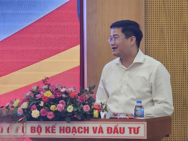 Bộ trưởng Bộ Kế hoạch & Đầu tư gặp mặt các cơ quan báo chí nhân ngày Báo Chí Cách Mạng Việt Nam ảnh 2