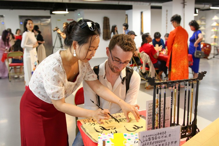 Bonjour Viet Nam: Sự kiện đặc biệt quảng bá hình ảnh Việt Nam tại Paris ảnh 2