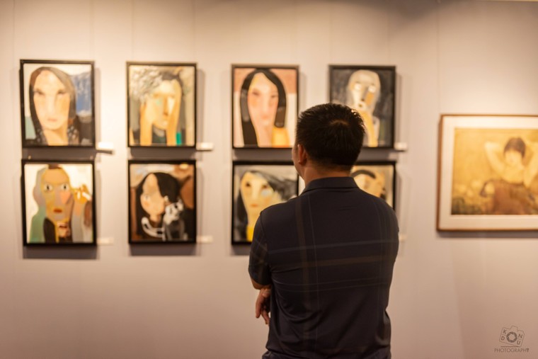 Họa sĩ Nguyễn Ngọc Cương: "Vẽ tranh chân dung là một hành trình sáng tạo đầy thú vị và ý nghĩa" ảnh 4